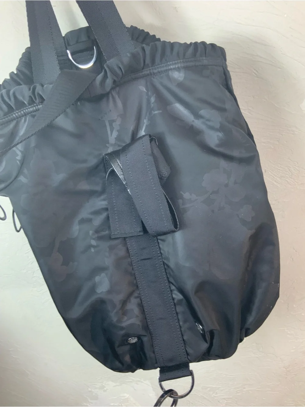 lululemon athletica pre owned